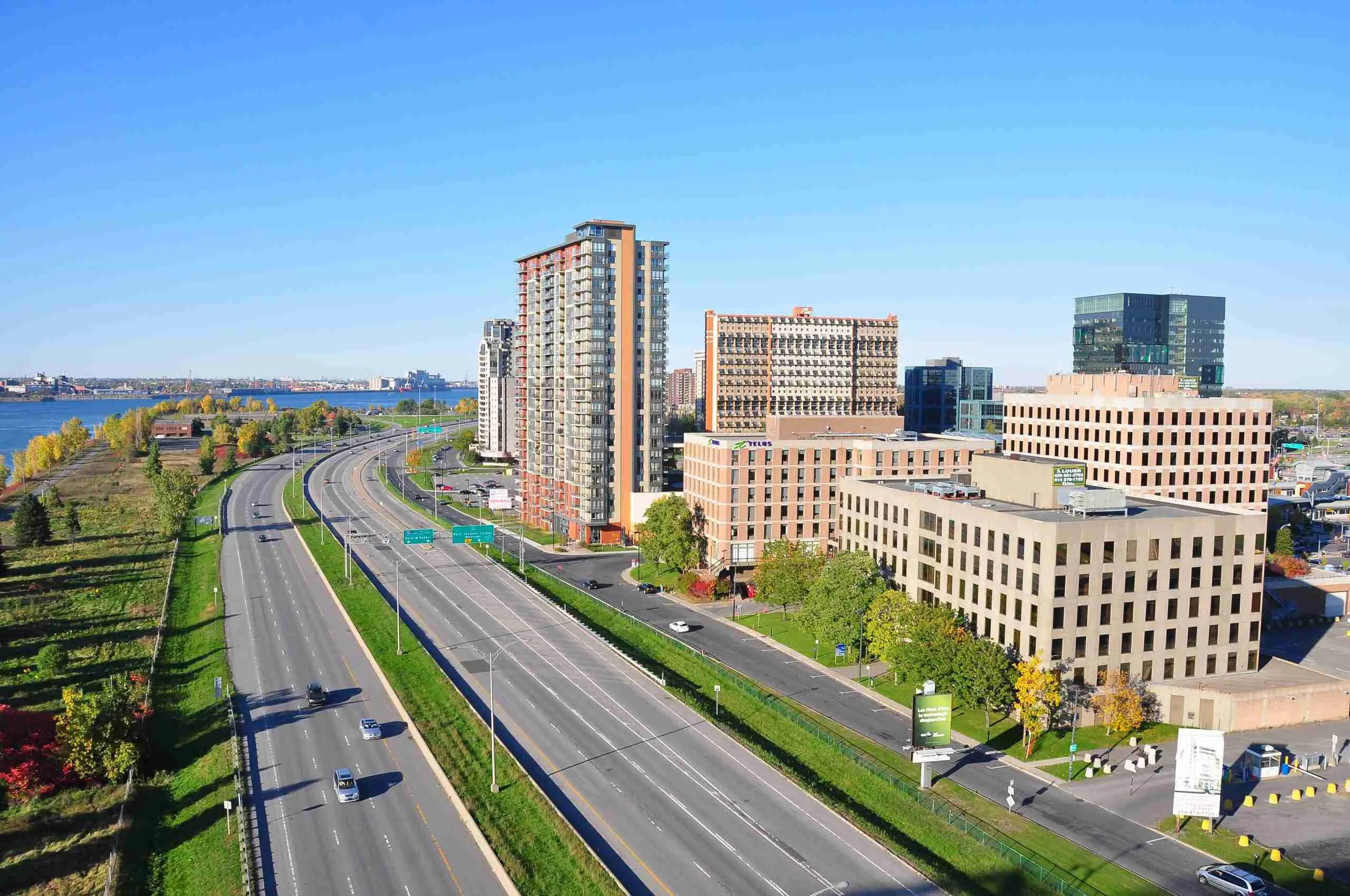 Longueuil Défis de création de sites web à Longueuil par NUAWEB, agence spécialisée en téléphonie IP et e-commerce au Québec