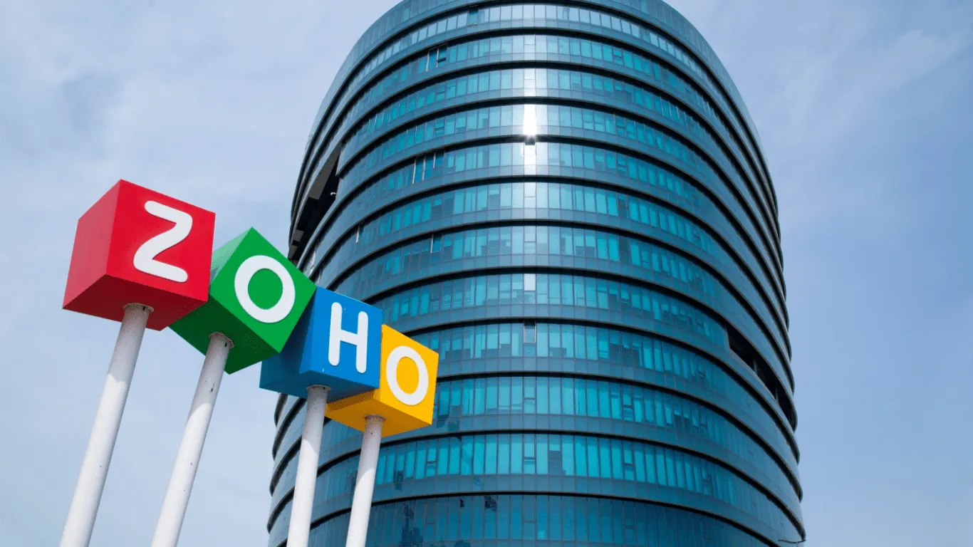 zoho Gagnez en efficacité et en satisfaction client avec Zoho CRM : la solution complète pour votre entreprise